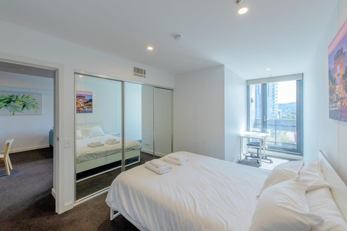 Walk To Central Market Parking Gym&Pool City View Apartment Adelaide Bagian luar foto